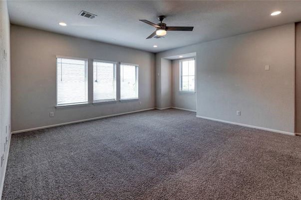 Empty room, Interior, Recessed Lighting