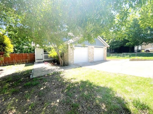 Backyard, Detached Garage, Exterior