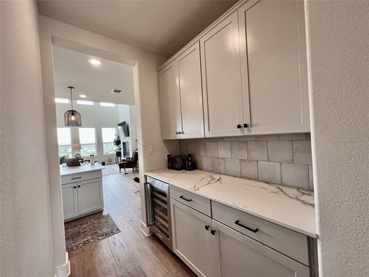 Interior, Kitchen, Pendant Lights, Recessed Lighting, Wood Texture Flooring