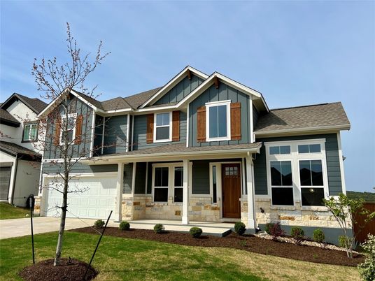 Attached, Exterior, Facade, American Craftsman