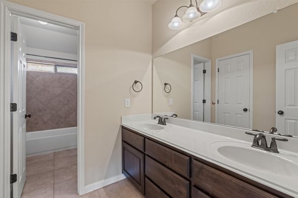 Bathroom, Dual Sink Vanities, Interior