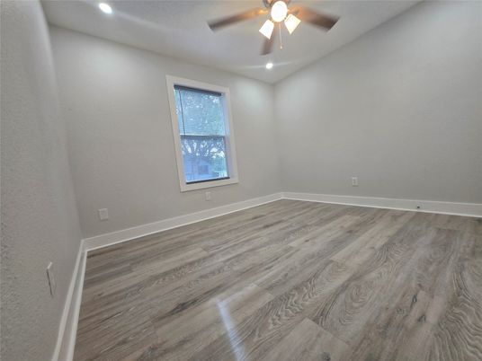 Empty room, Interior, Recessed Lighting, Wood Texture Flooring