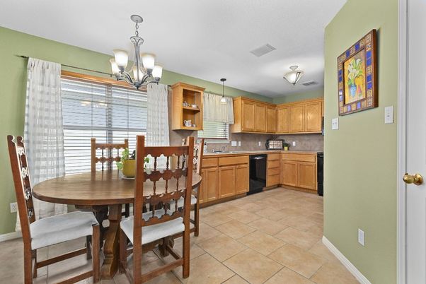 Chandelier, Dining room, Interior, Kitchen, Pendant Lights