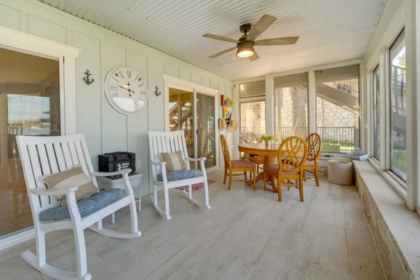Dining room, Interior, Sun Room