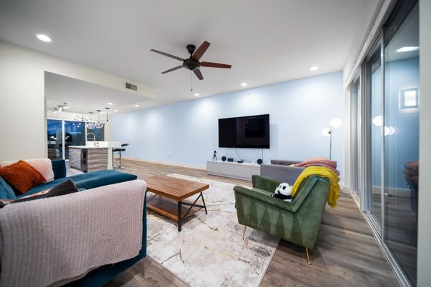Interior, Living room, Pendant Lights, Recessed Lighting, Wood Texture Flooring