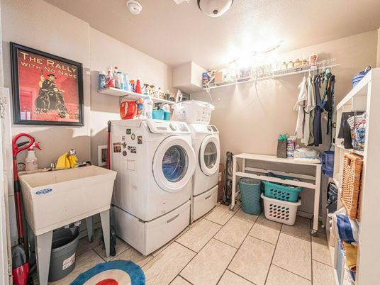 Interior, Washer