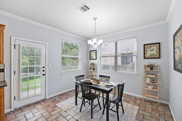 Chandelier, Dining room, Interior
