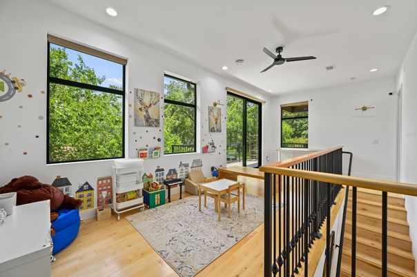 Interior, Recessed Lighting, Wood Texture Flooring