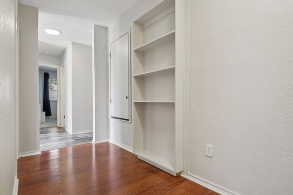 DE Listing image placeholder