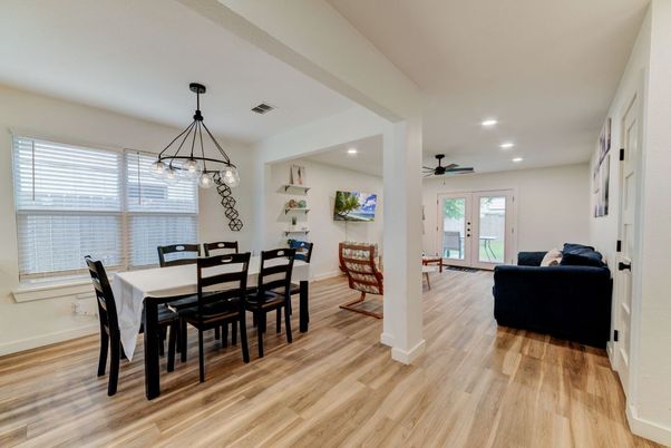 Dining room, Interior, Living room, Pendant Lights, Recessed Lighting, Wood Texture Flooring
