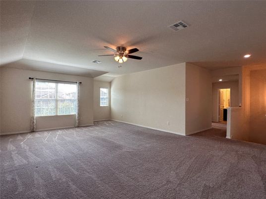 Empty room, Interior, Recessed Lighting