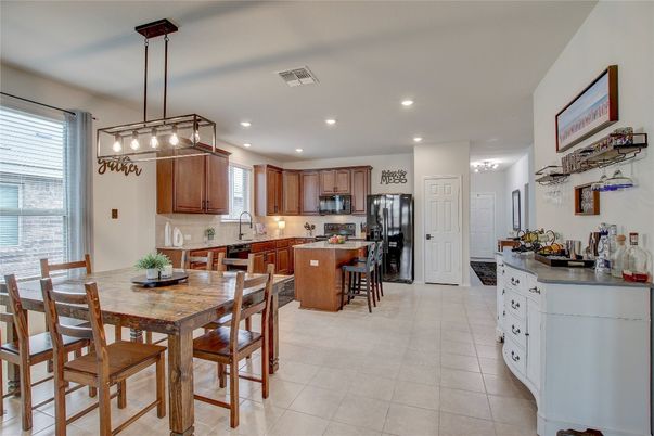 Dining room, Interior, Kitchen, Pendant Lights, Recessed Lighting, Stainless Steel Appliances