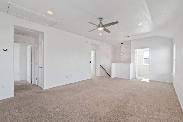 Empty room, Interior, Recessed Lighting