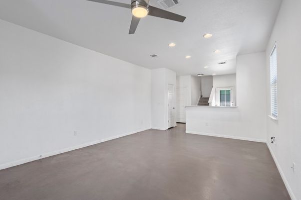 Empty room, Interior, Recessed Lighting
