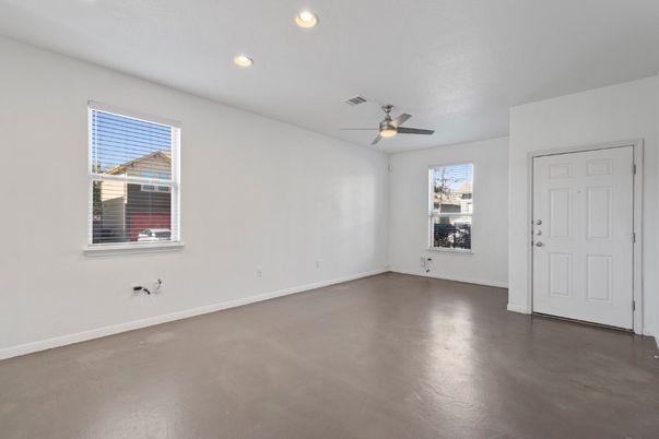 Empty room, Interior, Recessed Lighting