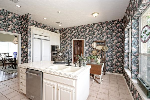 Dining room, Interior, Kitchen, Recessed Lighting, Stainless Steel Appliances