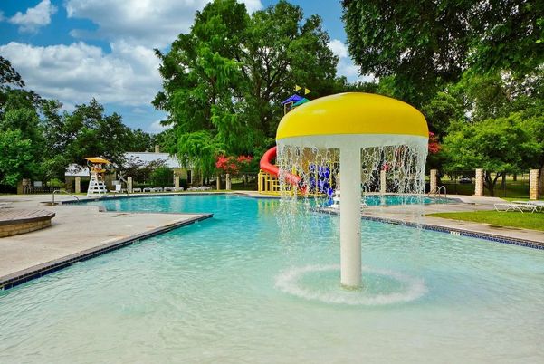 Exterior, Playground, Pool