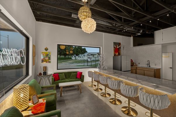 Interior, Living room, Pendant Lights, Wooden Beams