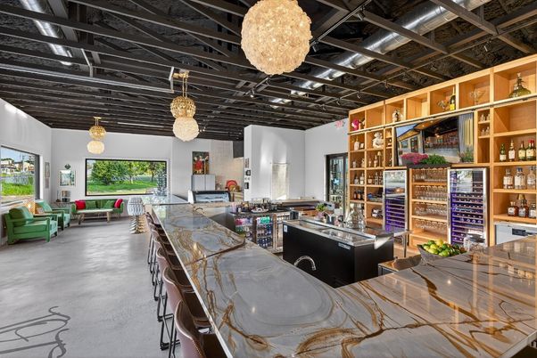 Chandelier, Interior, Living room, Pendant Lights