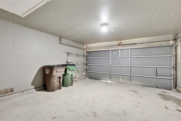 Garage, Interior