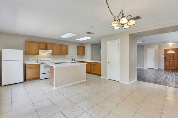 Interior, Kitchen, Washer, Wood Texture Flooring