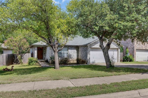 Attached, Exterior, Facade, Brick Facade, Ranch