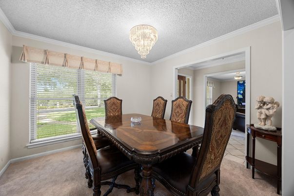 Chandelier, Dining room, Interior