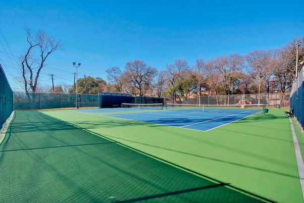 Exterior, Tennis Courts