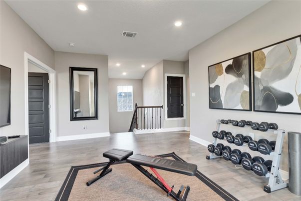 Fitness Equipment, Interior, Recessed Lighting, Wood Texture Flooring