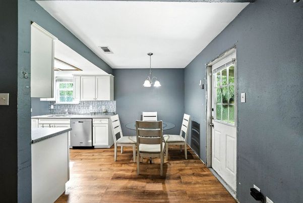 Dining room, Interior, Kitchen, Pendant Lights, Wood Texture Flooring