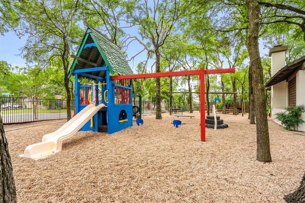 Backyard, Exterior, Playground