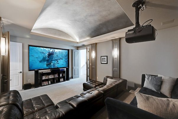 Interior, Living room, Projection Screen, Recessed Lighting, Theatre Room