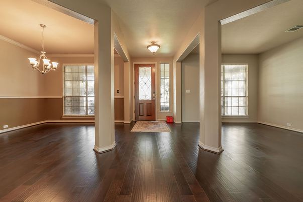Chandelier, Empty room, Interior, Wood Texture Flooring