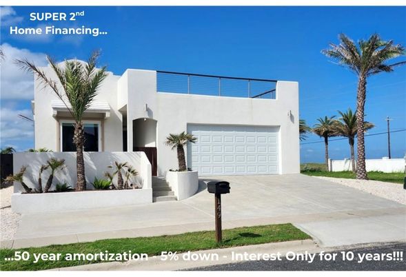 Attached, Exterior, Facade, Modern