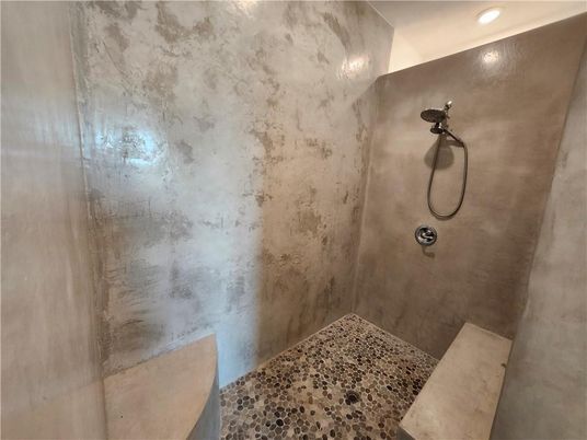 Bathroom, Interior, Recessed Lighting
