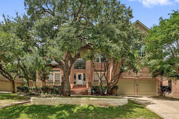 Attached, Exterior, Facade, Brick Facade, French Provincial