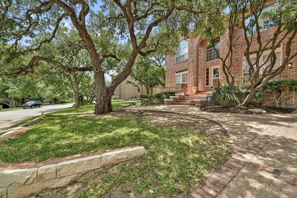 Backyard, Exterior, Facade, Brick Facade, Rowhouse