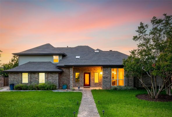 Backyard, Exterior, Facade, Brick Facade, French Provincial