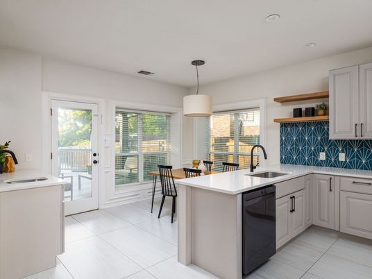 Dining room, Interior, Kitchen, Pendant Lights, Recessed Lighting