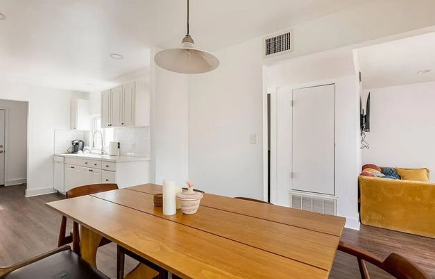 Dining room, Interior, Kitchen, Pendant Lights, Recessed Lighting, Wood Texture Flooring