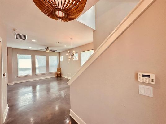 Empty room, Interior, Pendant Lights, Recessed Lighting