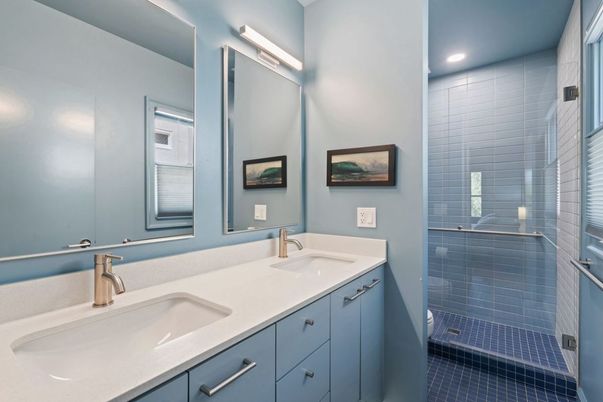 Bathroom, Dual Sink Vanities, Interior, Recessed Lighting