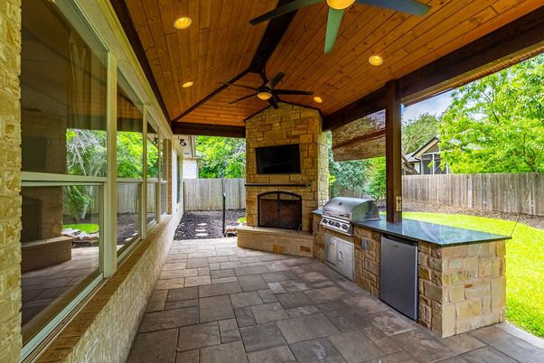 Exterior, Fireplace