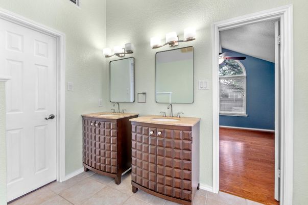 Bathroom, Dual Sink Vanities, Interior, Wood Texture Flooring