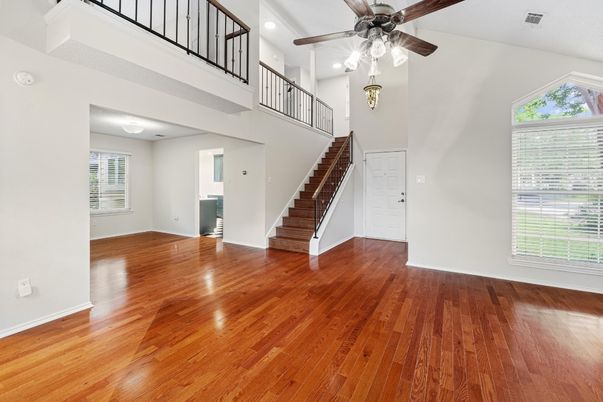 Interior, Recessed Lighting, Wood Texture Flooring
