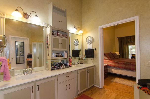 Bathroom, Bedroom, Dual Sink Vanities, Interior, Wood Texture Flooring