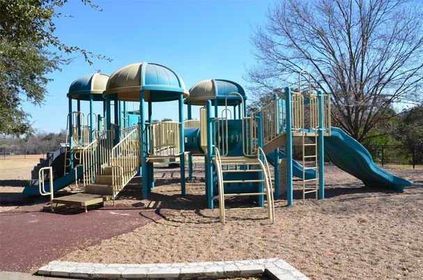 Backyard, Exterior, Playground