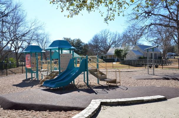 Backyard, Exterior, Playground