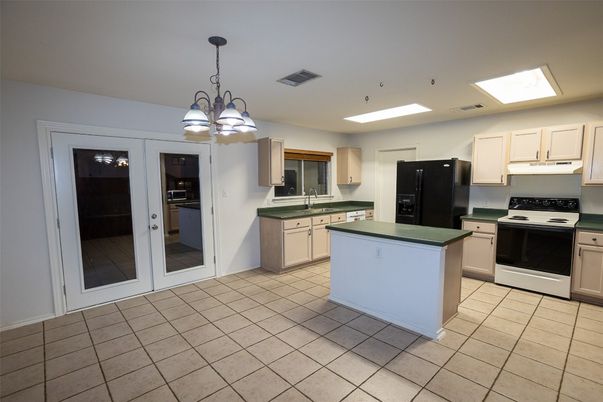 Chandelier, Interior, Kitchen, Recessed Lighting
