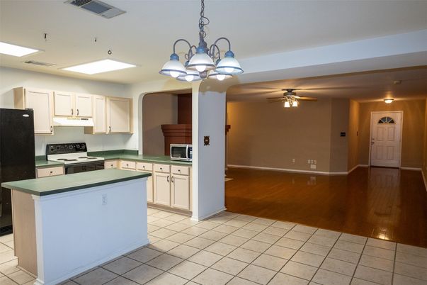 Chandelier, Interior, Kitchen, Wood Texture Flooring